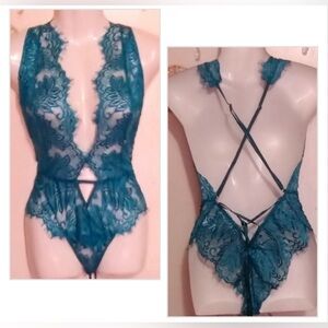 NWOT Avidlove Teddy Lingerie Bodysuit - Size Small